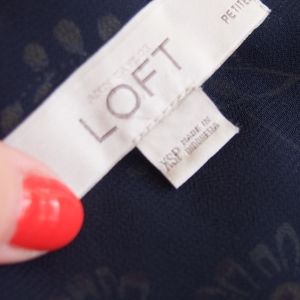 LOFT Dresses - Loft Casual Floral Dress (XSP) LOFT Dresses - Loft Casual Floral Dress (XSP)